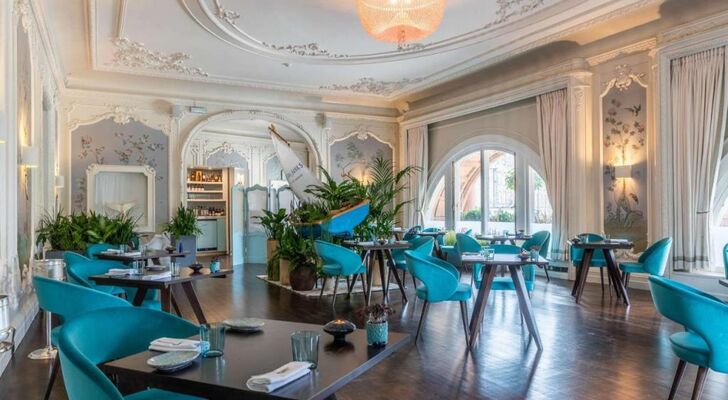 The Caledonian Edinburgh, Curio Collection by Hilton