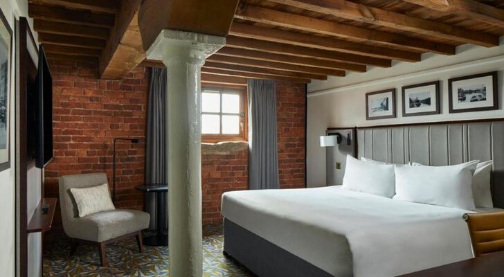 Manchester Marriott Victoria & Albert Hotel