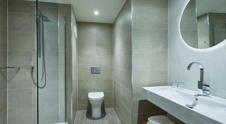 Manchester Marriott Victoria & Albert Hotel