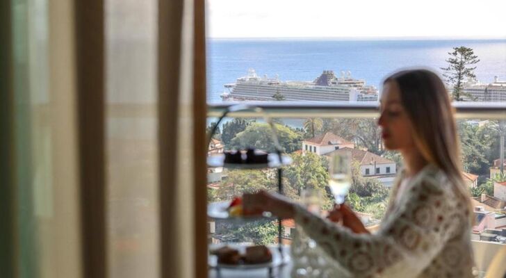 The Views Baia - Adults Only