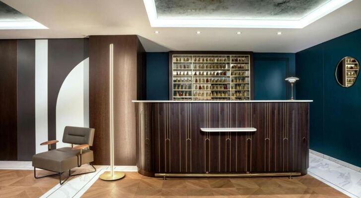 Neues Schloss Privat Hotel Zurich, Autograph Collection