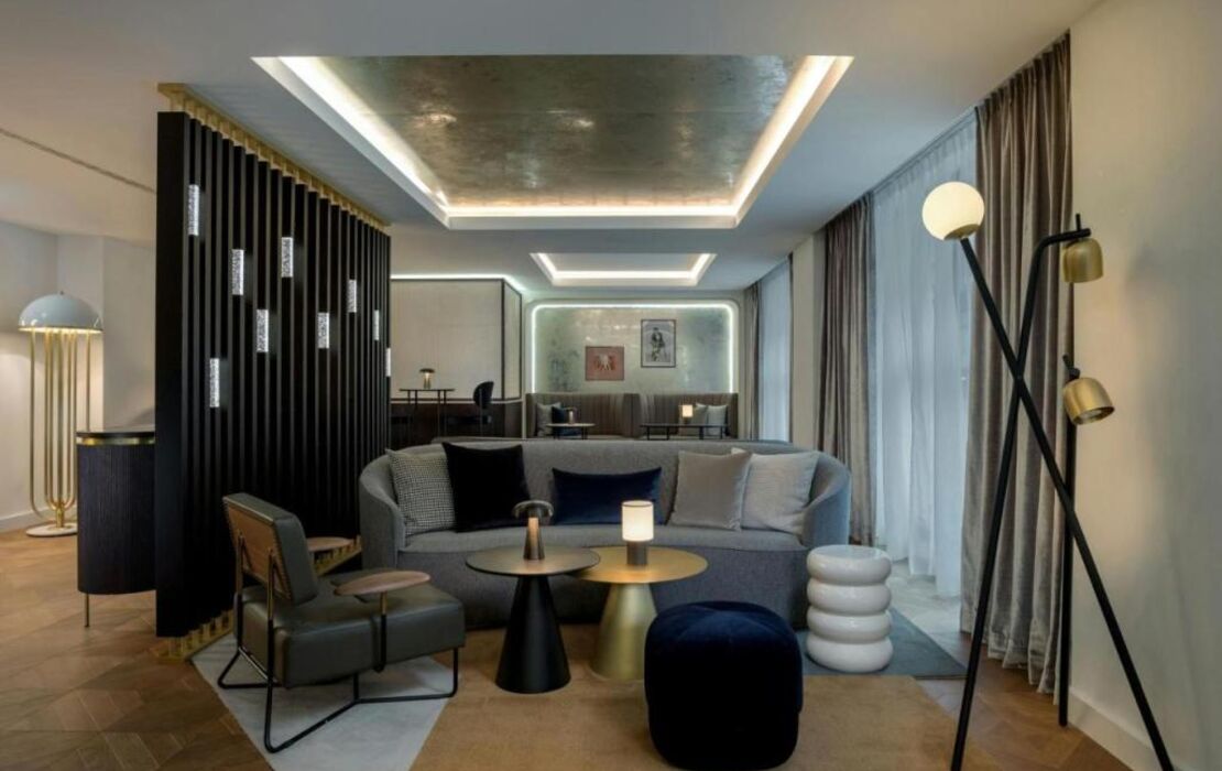 Neues Schloss Privat Hotel Zurich, Autograph Collection