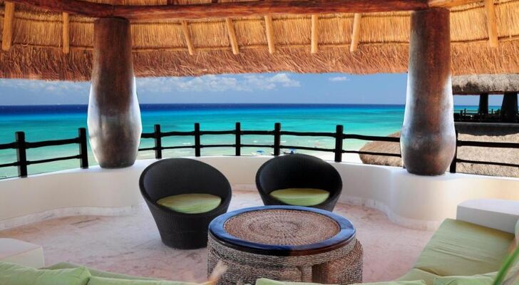 El Taj Oceanfront and Beachside Condo Hotel