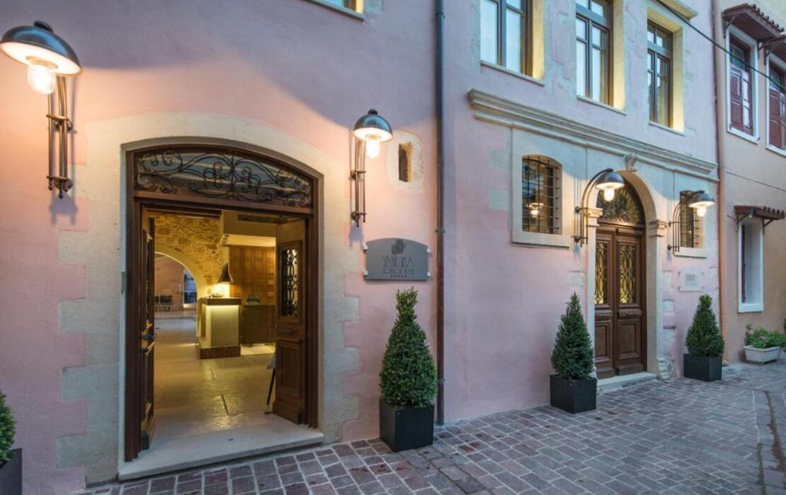 Serenissima Boutique Hotel