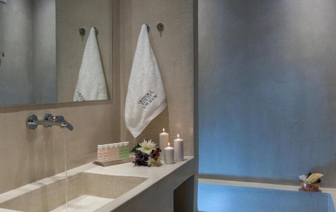 Serenissima Boutique Hotel