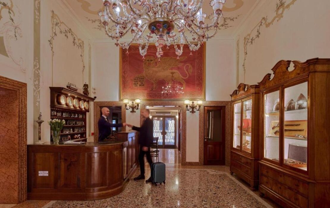 UNAHOTELS Ala Venezia-Adults 16