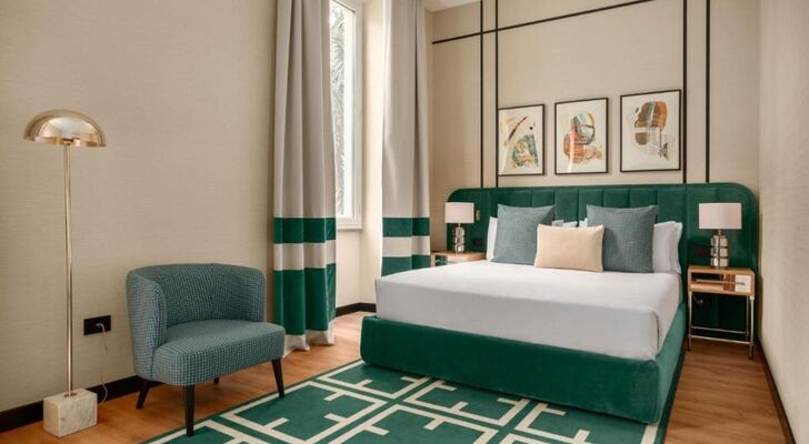 Room Mate Collection Mia, Rome Colosseum
