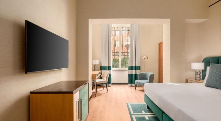 Room Mate Collection Mia, Rome Colosseum