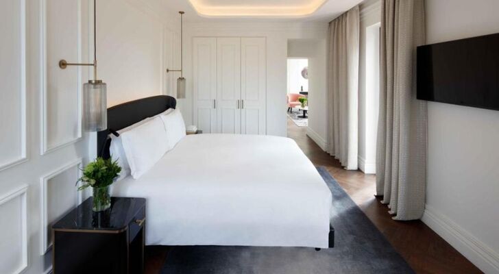 InterContinental Rome Ambasciatori Palace by IHG