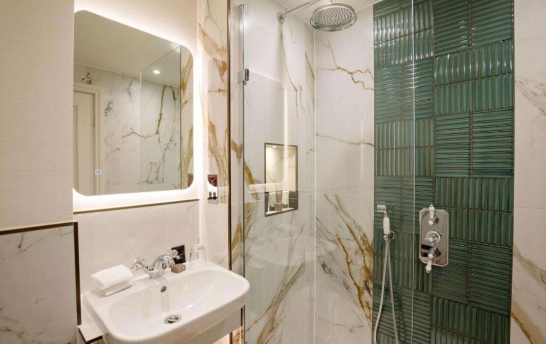 The Capital Hotel, Apartments & Townhouse - Small Luxury Hotels of The World