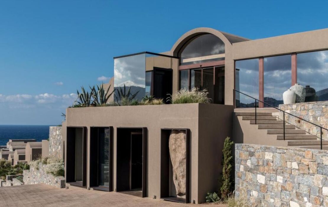 Acro Suites - A Wellbeing Resort