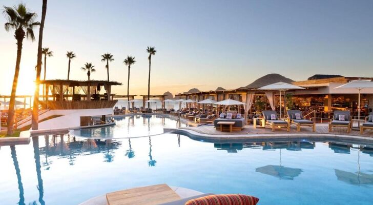 ME Cabo – Adults Only