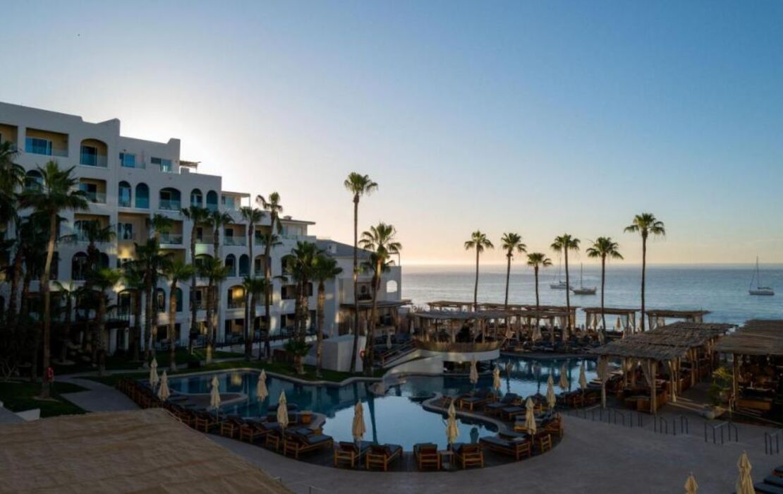 ME Cabo – Adults Only