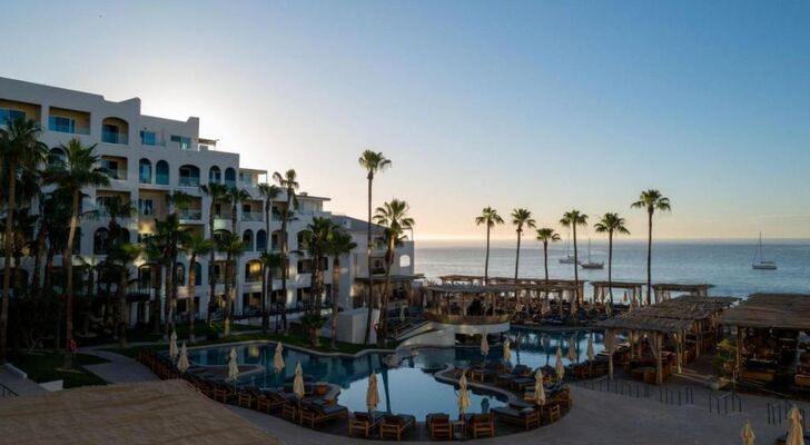 ME Cabo – Adults Only