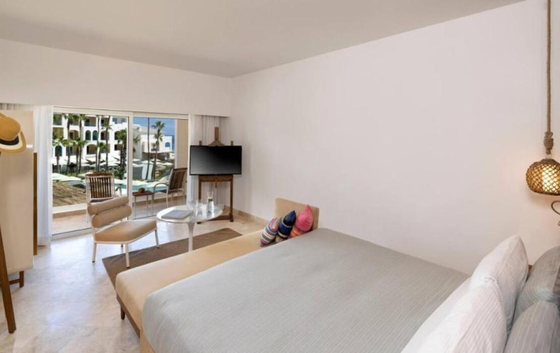 ME Cabo – Adults Only