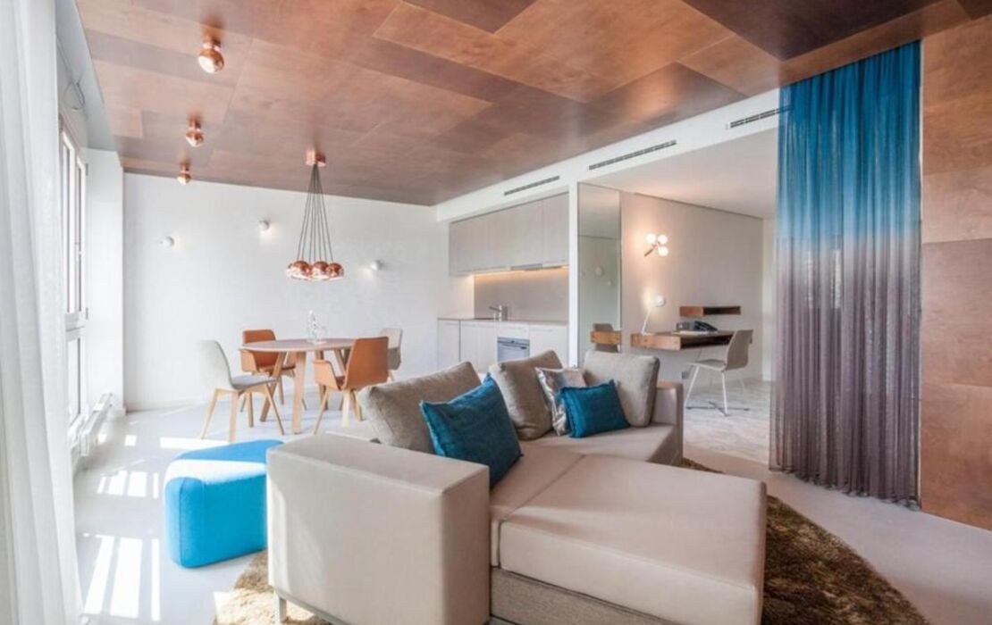 EMA House Hotel Suites