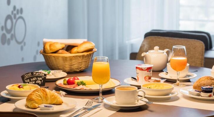 EMA House Hotel Suites