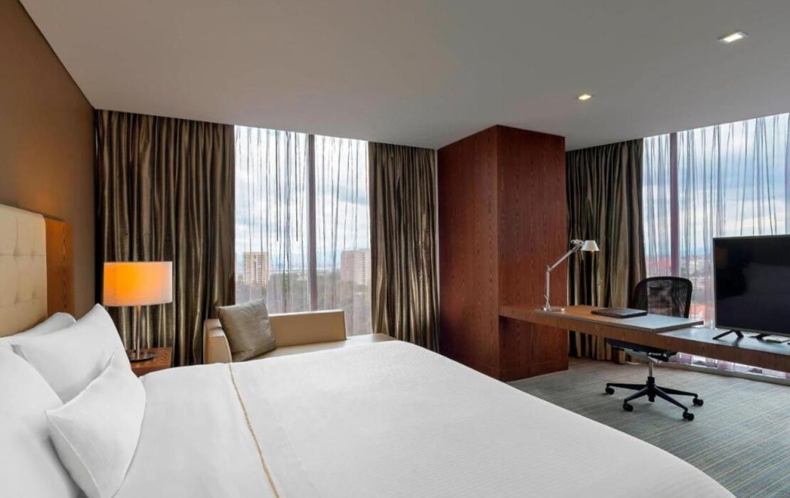 The Westin Santa Fe, Mexico City