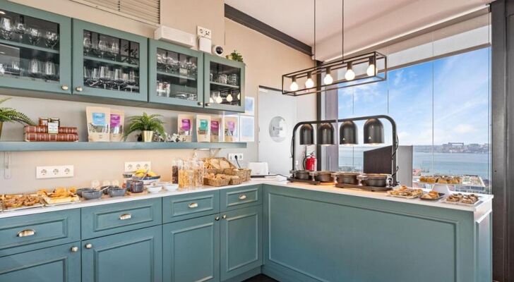 Monte Belvedere Hotel by Shiadu