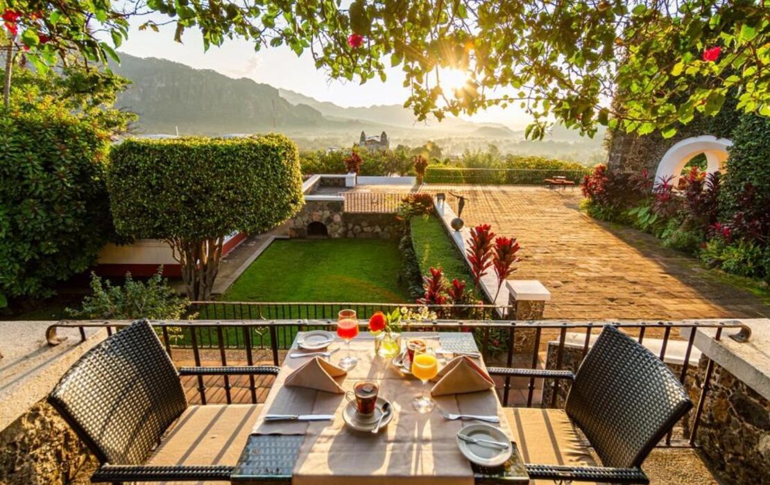 Posada del Tepozteco - Hotel & Gallery