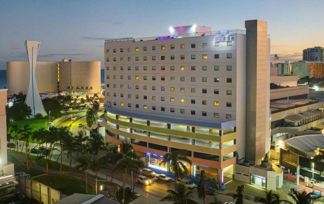 Aloft Cancun