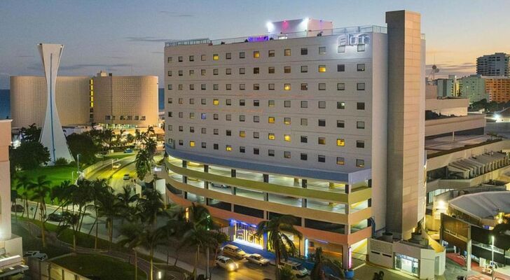 Aloft Cancun