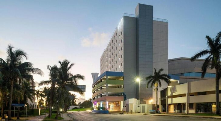 Aloft Cancun