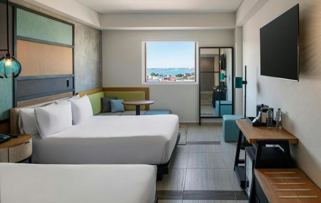 Aloft Cancun