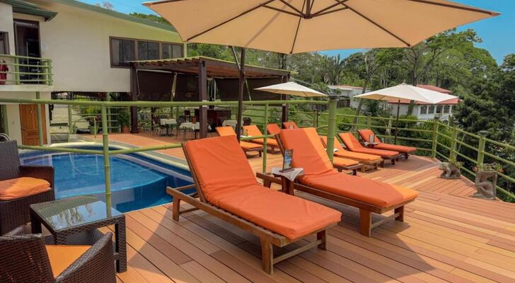 Issimo Suites (Adults Only)
