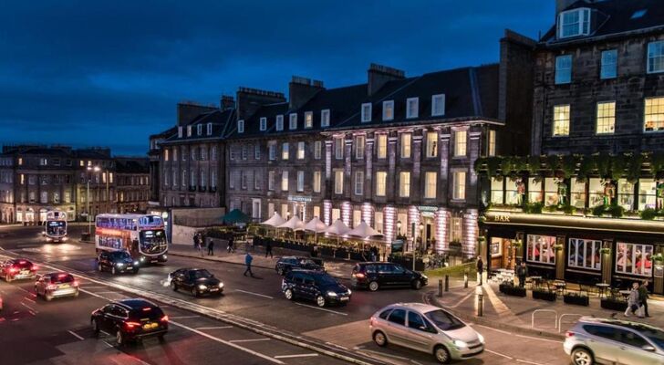 Courtyard by Marriott Edinburgh