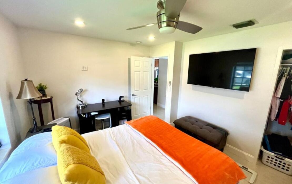 POOLSIDE MANOR - Men Only Clothing-Optional