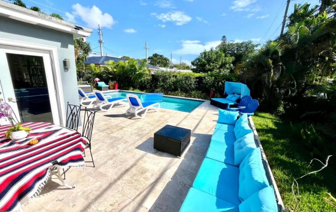 POOLSIDE MANOR - Men Only Clothing-Optional