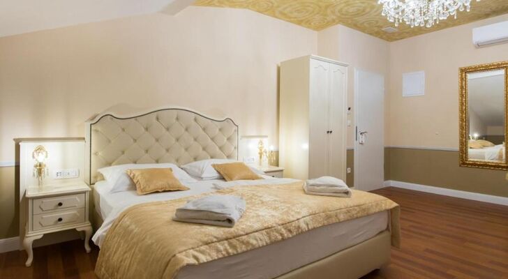 Central Square Heritage Hotel