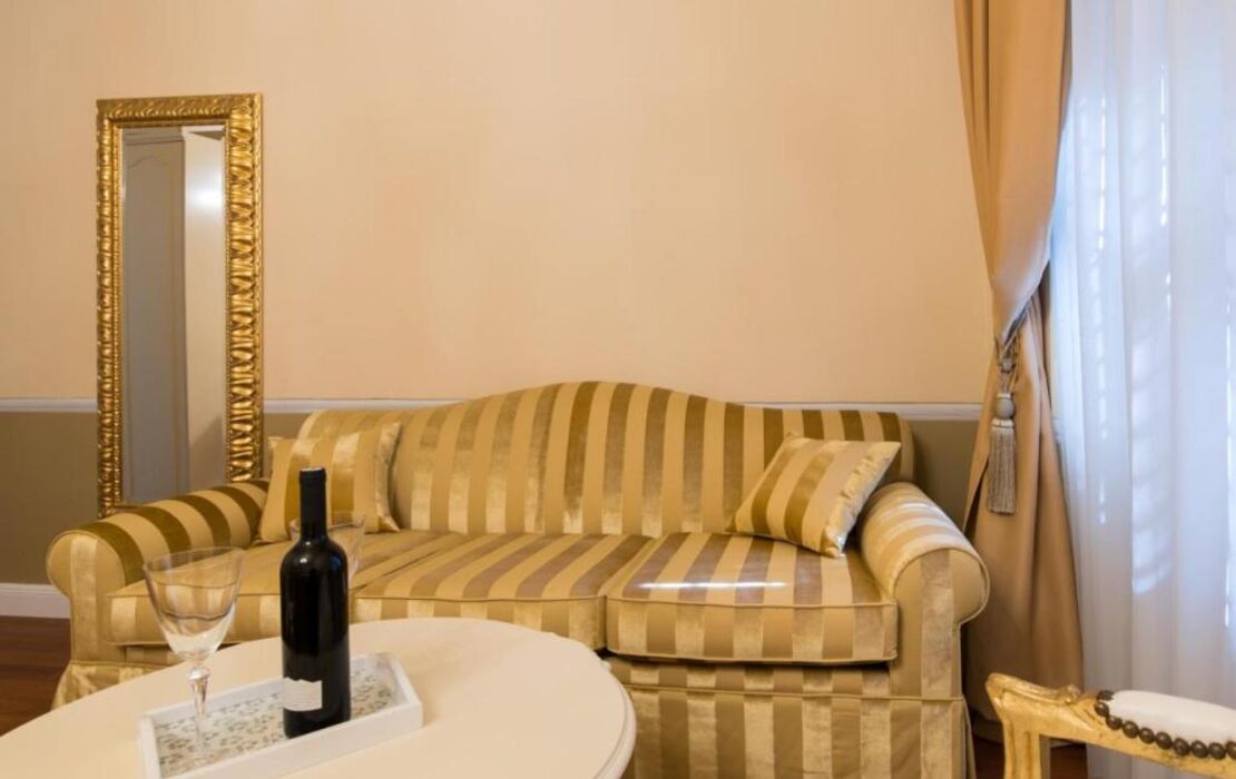 Central Square Heritage Hotel