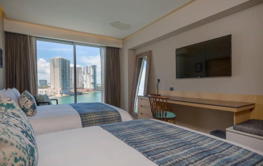 Renaissance Cancun Resort & Marina