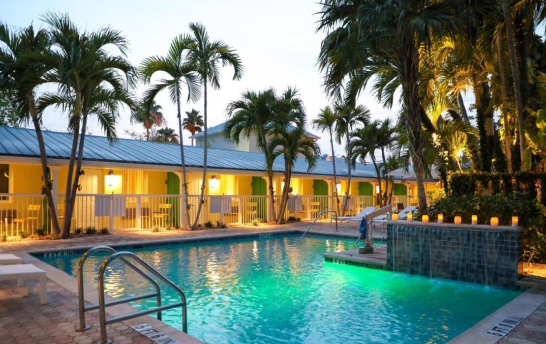 Almond Tree Inn - Adults Only