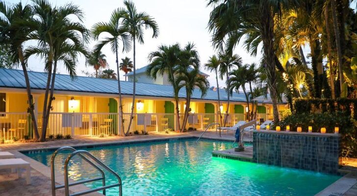 Almond Tree Inn - Adults Only