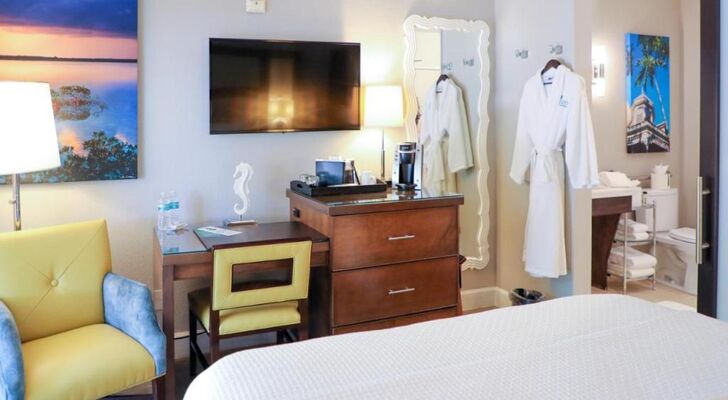 Almond Tree Inn - Adults Only