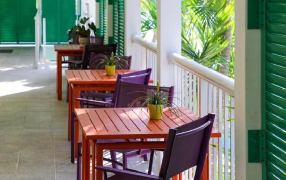 Almond Tree Inn - Adults Only