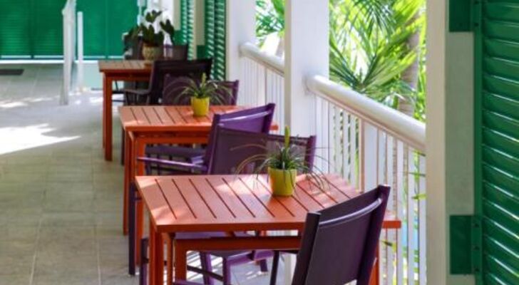 Almond Tree Inn - Adults Only
