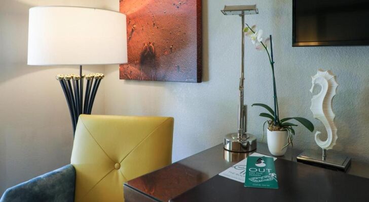 Almond Tree Inn - Adults Only