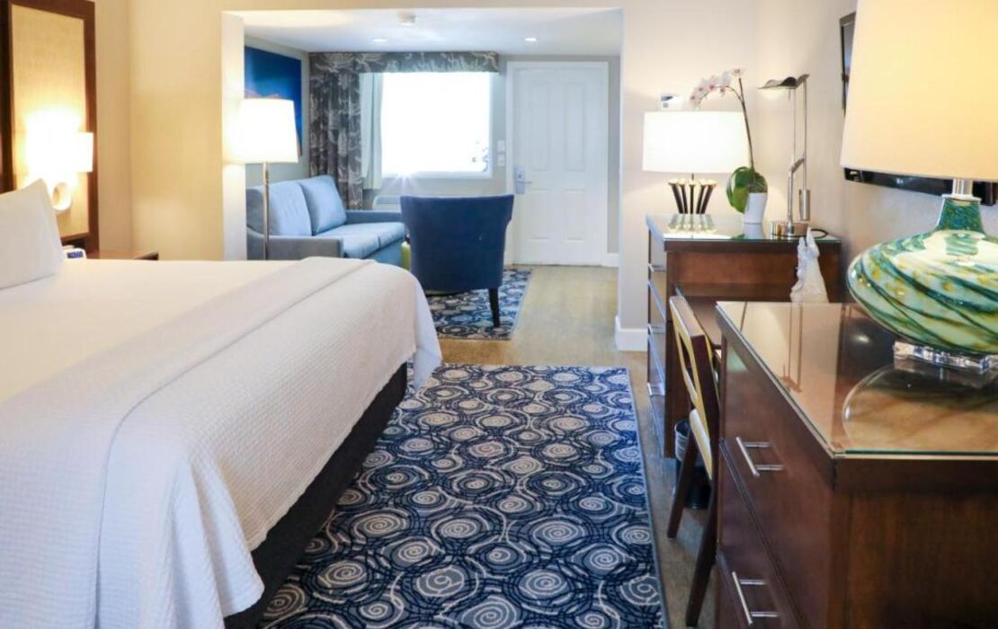 Almond Tree Inn - Adults Only
