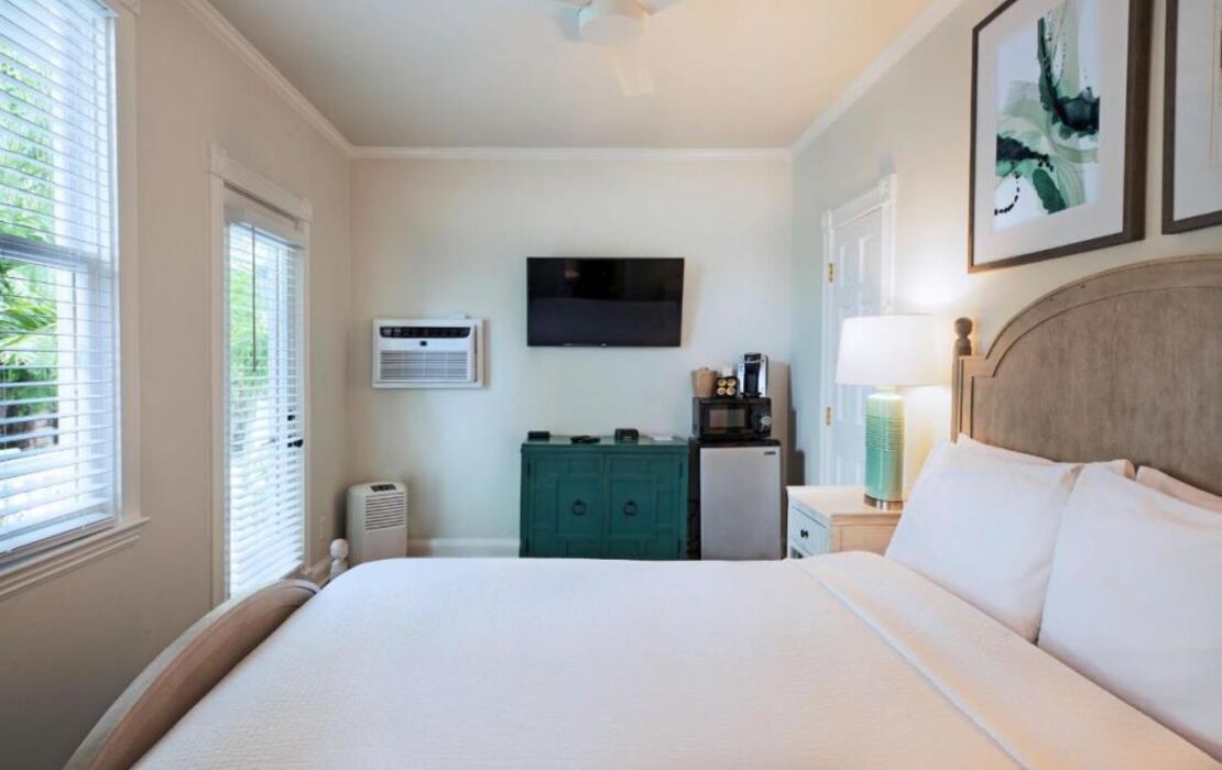 Coco Plum Inn