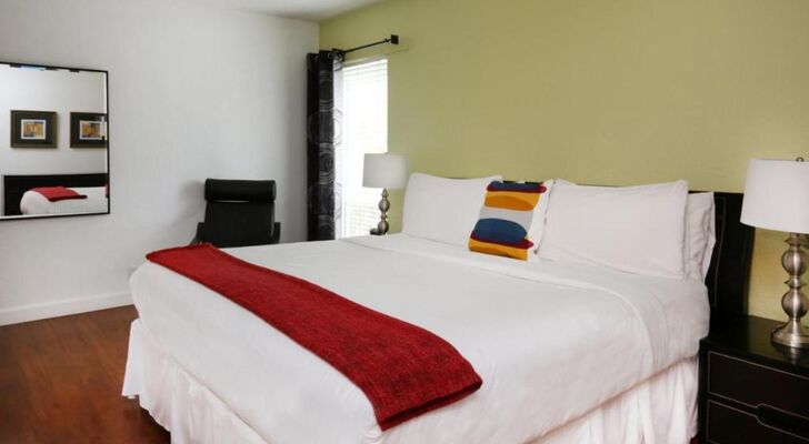 The Cabanas Guesthouse & Spa - Gay Resort catering to Gay Men