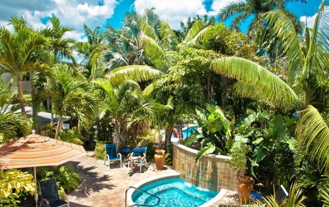 The Cabanas Guesthouse & Spa - Gay Resort catering to Gay Men