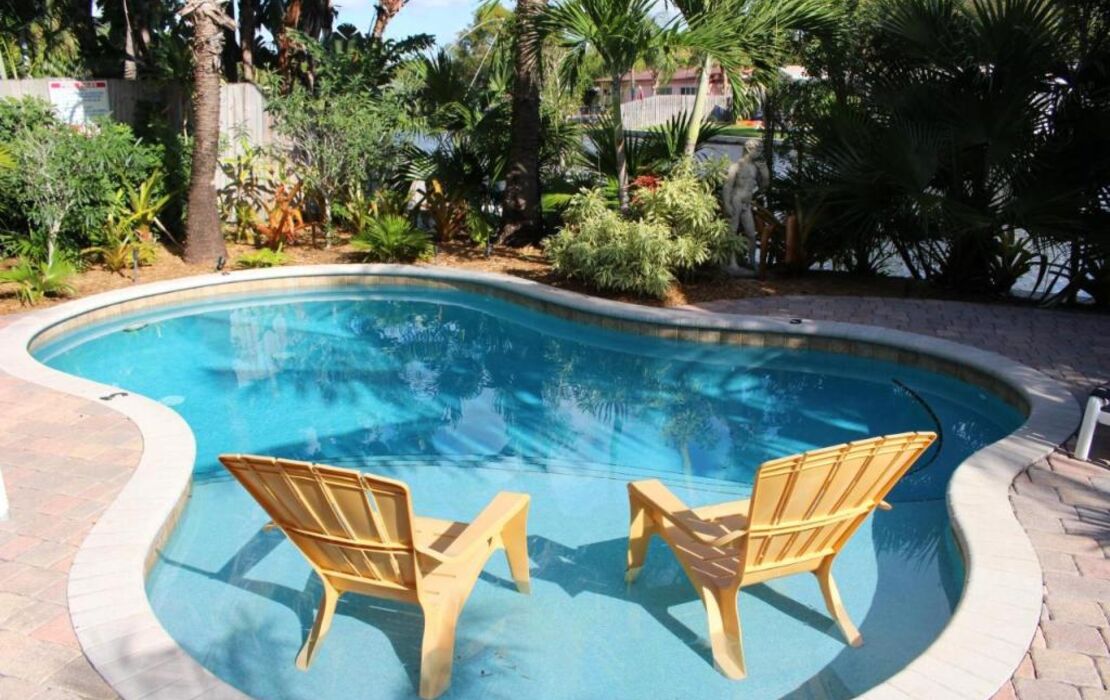 The Cabanas Guesthouse & Spa - Gay Resort catering to Gay Men