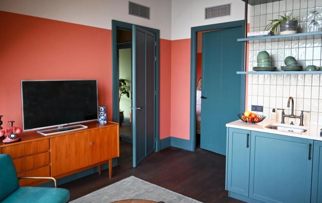 The July - Boat & Co