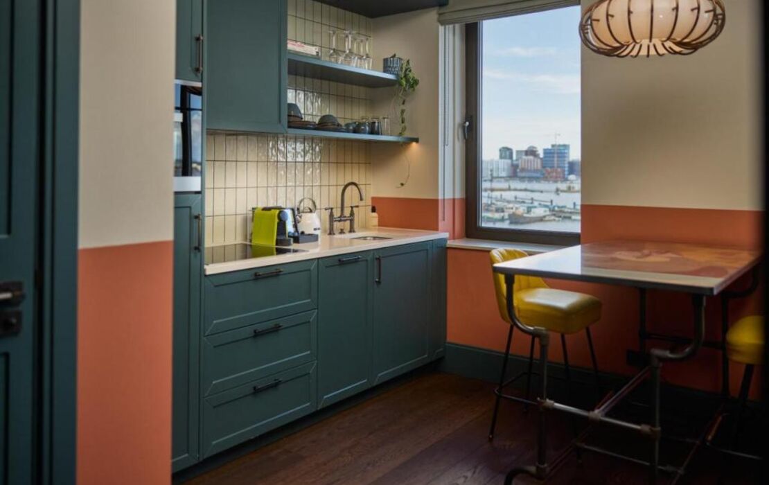 The July - Boat & Co