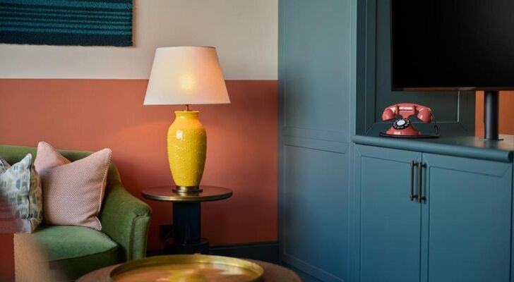 The July - Boat & Co