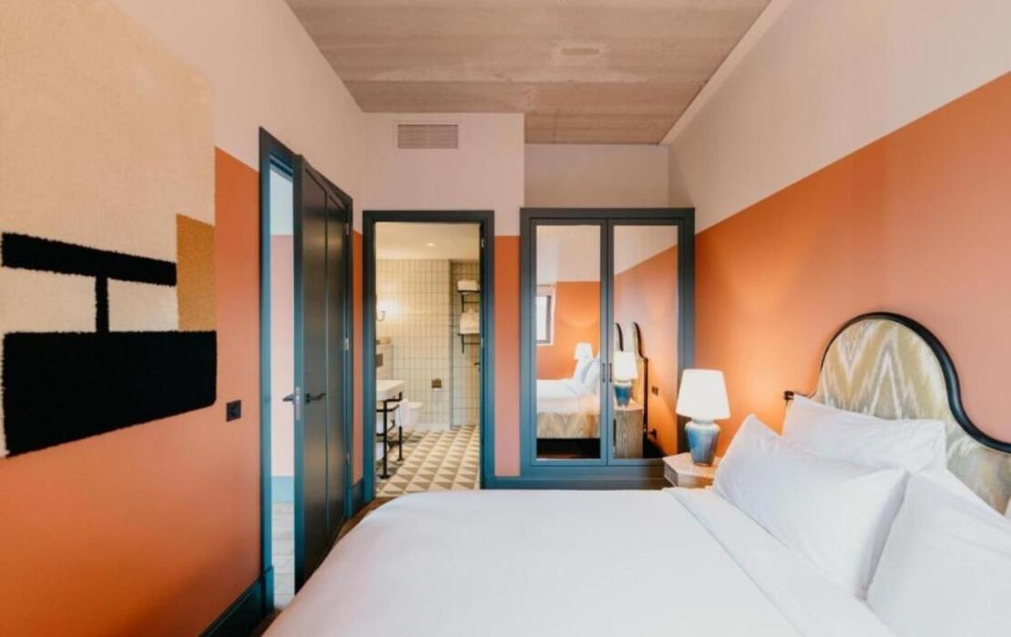 The July - Boat & Co